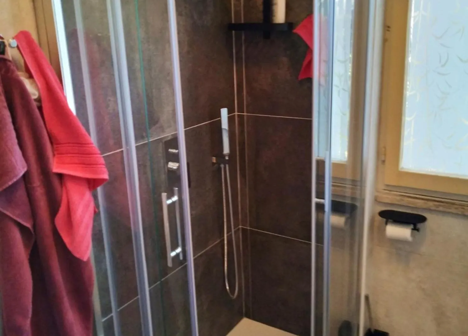 Gemuetliche Ferienwohnung In Agra Apartment